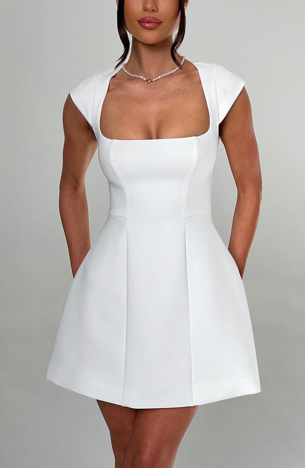 Bella Crepe Mini Jurk